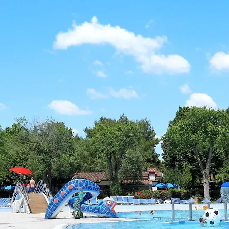 Сasa de vacaciones Villaggio Turistico Europa 104s Grado